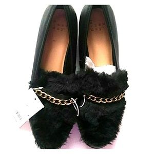 A new day size 7 and 1/2 shoes slip ons